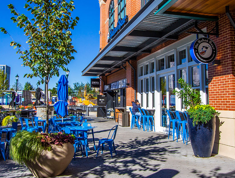 the baked bear with outside tables