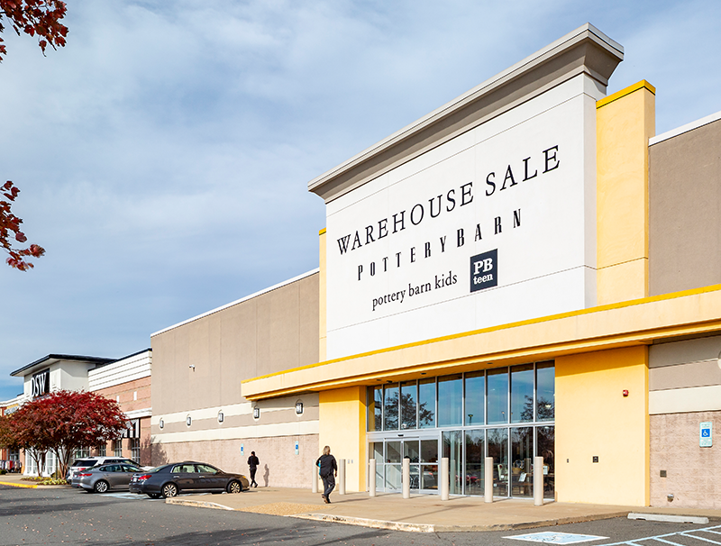 Warehouse sale Pottery Barn