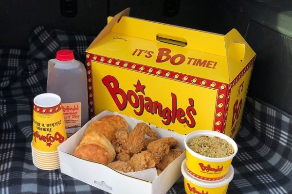 bojangles-box-of-fried-chickne-on-a-picnic-blanket