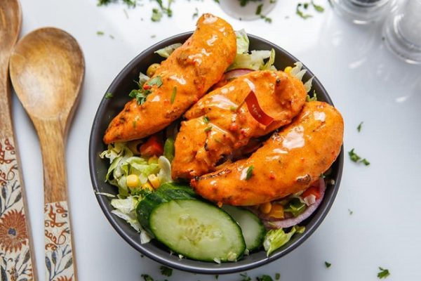 bowl-of-peri-peri-chicken-strip-salad