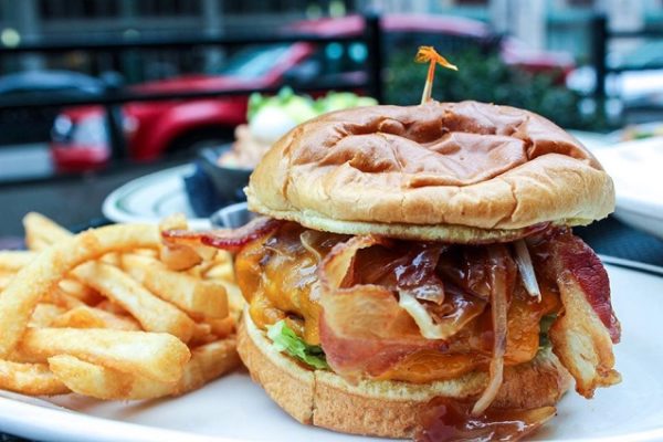 burger-with-cheese-and-bacon-and-chips