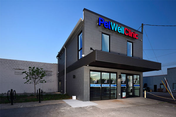 petwellclinic-storefront