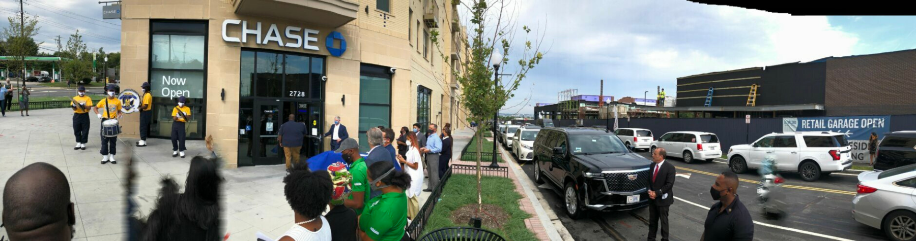 JPMorgan CEO Jamie Dimon turned up to open D.C.’s newest Chase Bank branch. Here’s why.