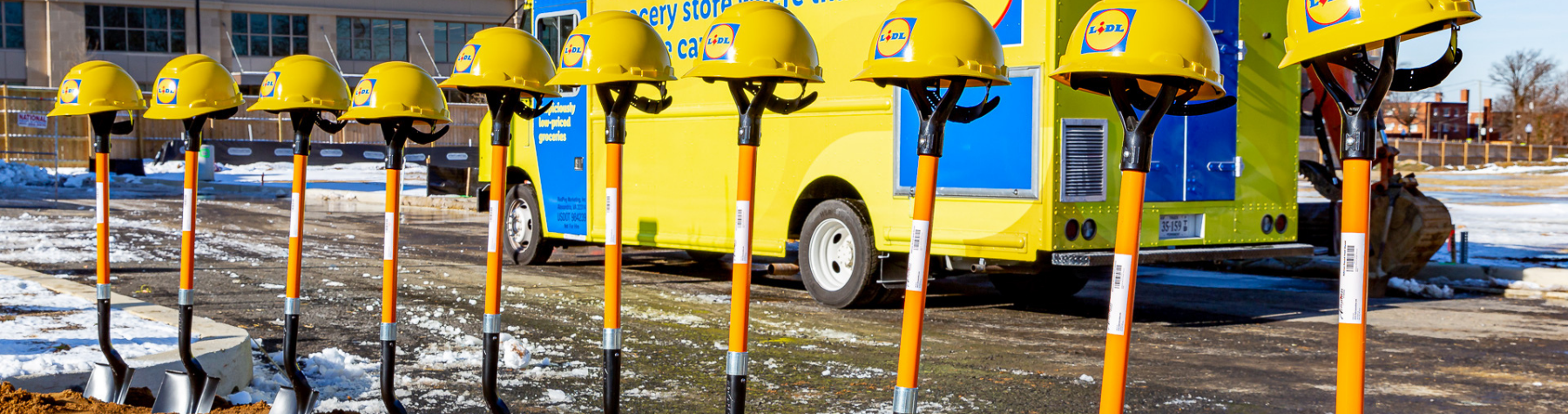 DC officials break ground for new supermarket in Ward 7