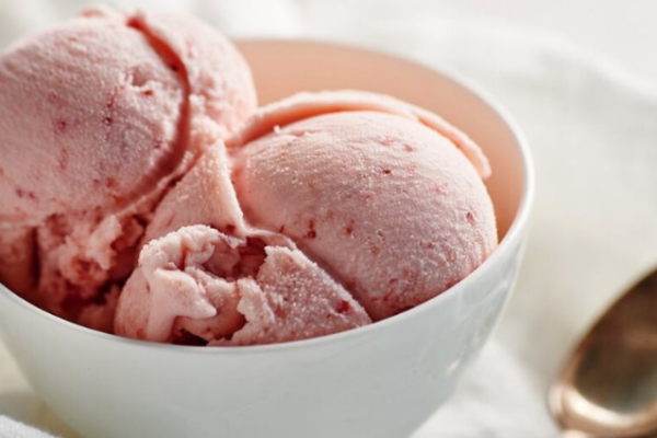 strawberry-ice-cream-in-a-bowl